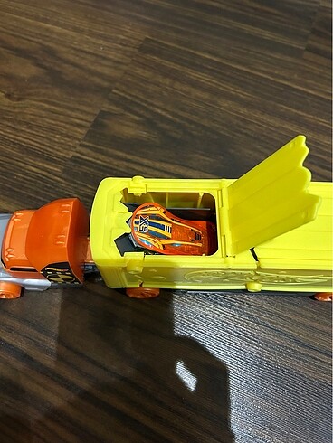  Beden Renk Hotwheels truck