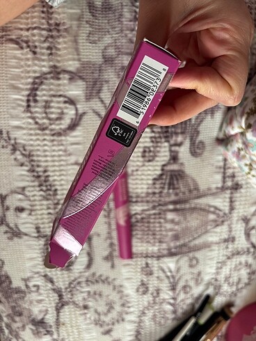  Beden Renk Too faced ribbon wrapped maskara