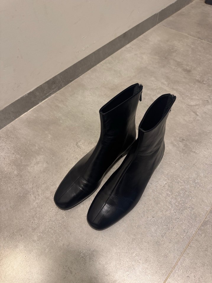 Siyah Deri Fermuarlı Kadın Bot - Görsel 2