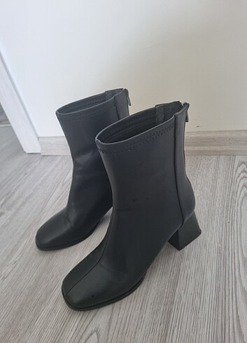 39 Beden siyah Renk Marjin kadın topuklu bot