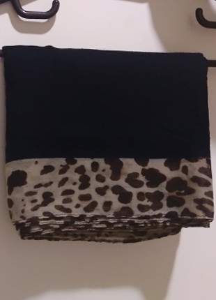Leopar Desenli Siyah Şal