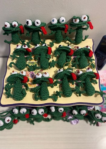 Renkli Örgü Kurbağa Anahtarlık - Görsel 3