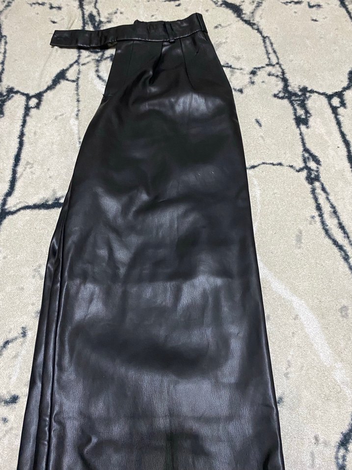 Kadın Siyah Deri Salaş Kemerli Pantolon - Görsel 2