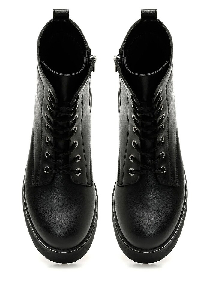 Siyah Bot - Görsel 2