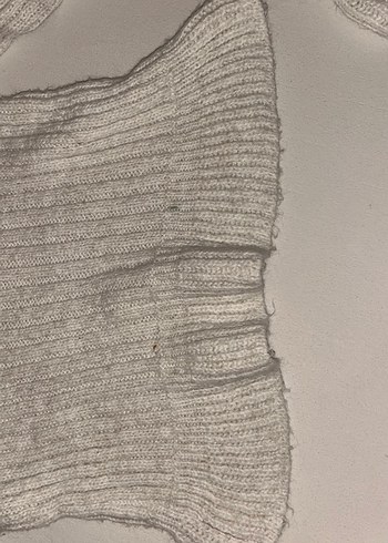 Bej Kadın Triko kolları ve beli fırfırlı Kazak - Görsel 3