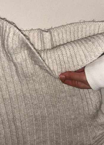 Bej Kadın Triko kolları ve beli fırfırlı Kazak - Görsel 2