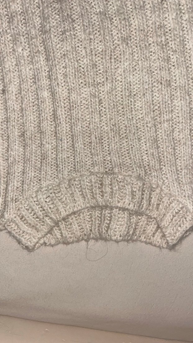 Bej Kadın Triko kolları ve beli fırfırlı Kazak - Görsel 4