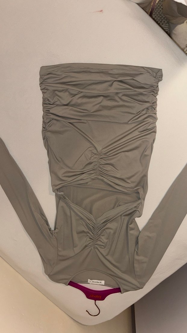 Uzun Kollu Gri Drapeli bsiiklet Yaka önden dekolteli elbise - Görsel 4