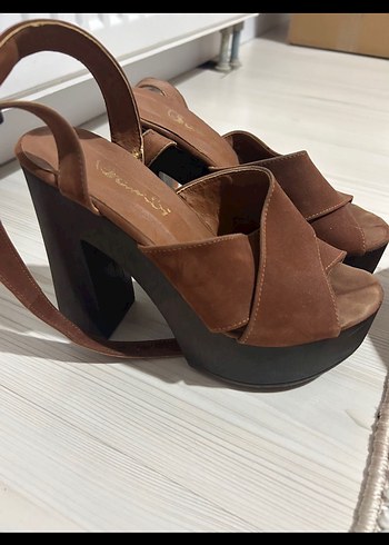 Kahverengi Süet Platform Topuklu Kadın Ayakkabı - Görsel 3