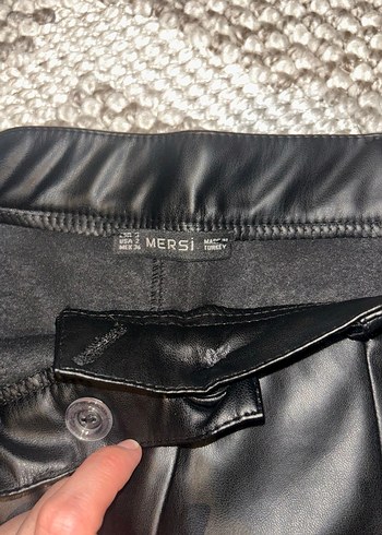 Deri Siyah Midi paçada yırtmaç detaylı Kadın Pantolon - Görsel 4