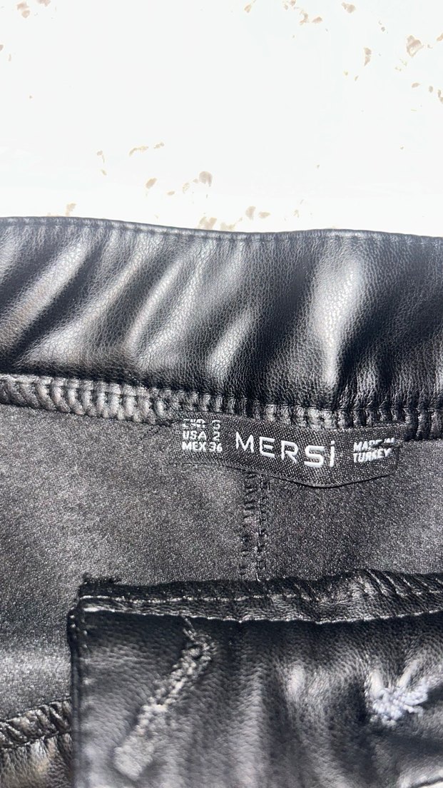 Deri Siyah Midi paçada yırtmaç detaylı Kadın Pantolon - Görsel 5