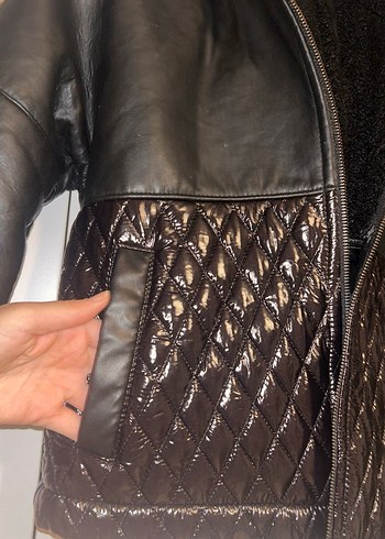 ÖZEL TASARIM Kürk Detaylı Siyah Deri Biker Ceket - Görsel 4