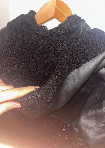 ÖZEL TASARIM Kürk Detaylı Siyah Deri Biker Ceket - Görsel 8