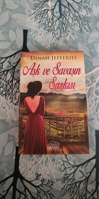 Aşk ve Savaşın Şarkısı / Dinah Jefferies