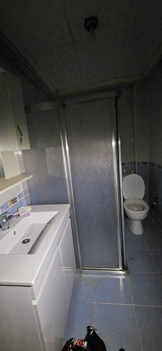 Acil satılık Gri Düz Desenli duşakabin - Görsel 3