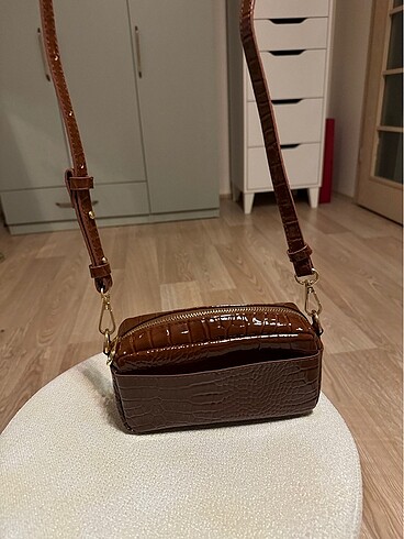 Stradivarius çanta