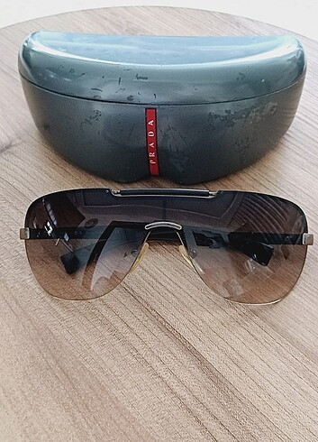 Prada erkek güneş gözlüğü 