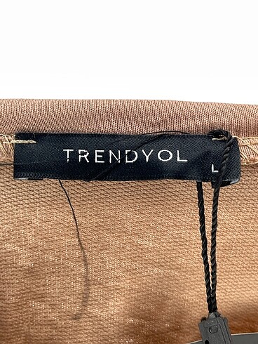 l Beden çeşitli Renk Trendyol & Milla Sweatshirt %70 İndirimli.