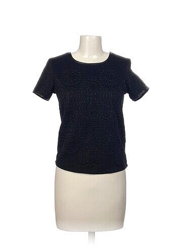 Koton T-shirt %70 İndirimli.