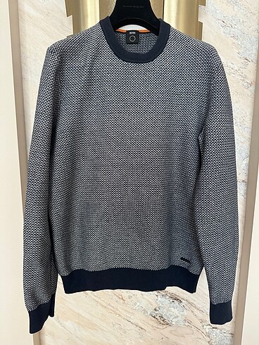 Hugo Boss kazak