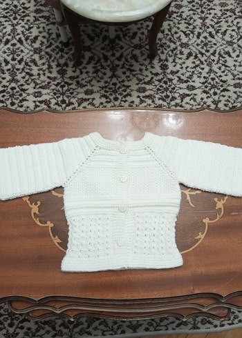 Beyaz Örgü Bebek Hırkası, Uzun Kollu