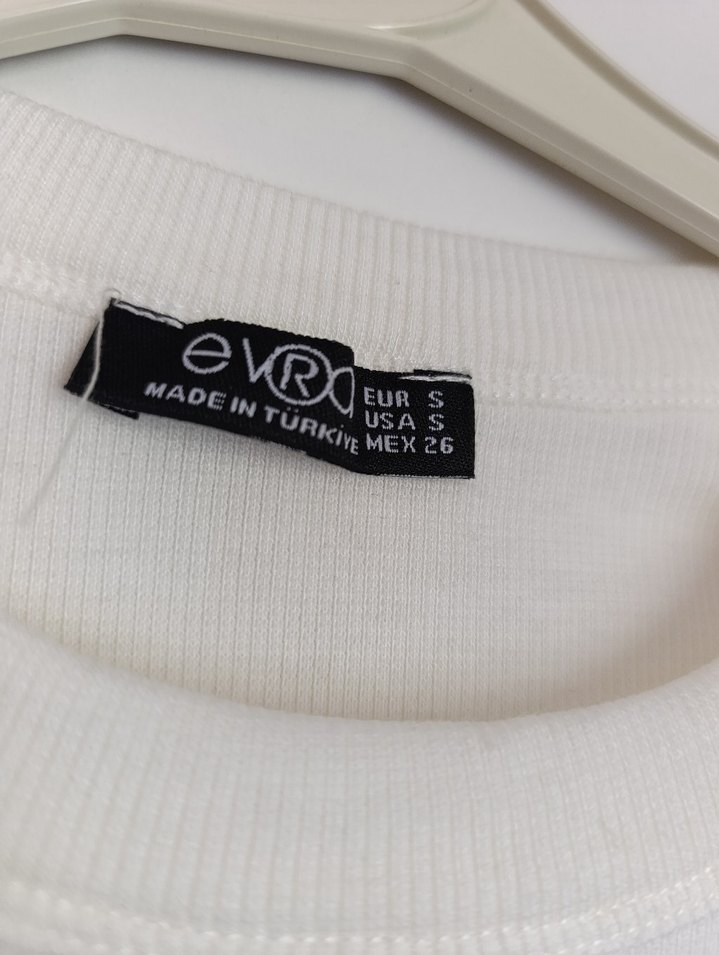 beyaz crop - Görsel 2