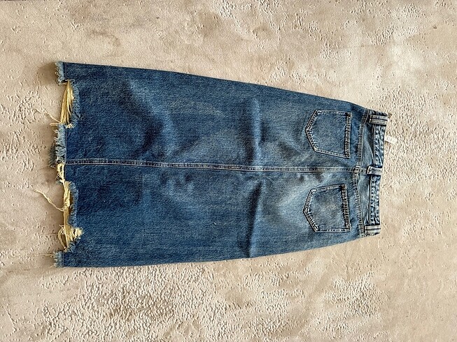 m Beden mavi Renk Stradivarius midi Jean etek