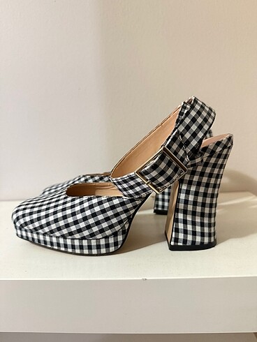 Zara nostalji model topuklu ayakkabı - Görsel 5