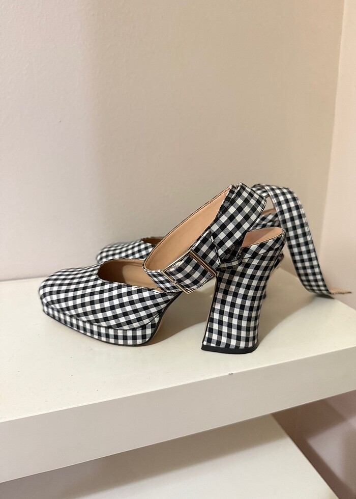 Zara nostalji model topuklu ayakkabı - Görsel 4