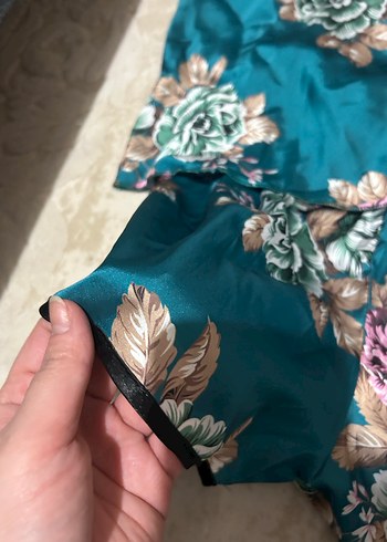 Vs çiçekli saten takım - Görsel 2