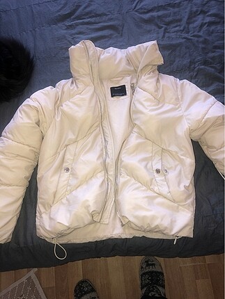 Bershka beyaz mont