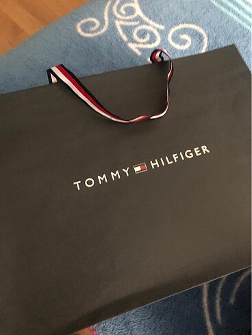 l Beden TOMMY HİLFİGER