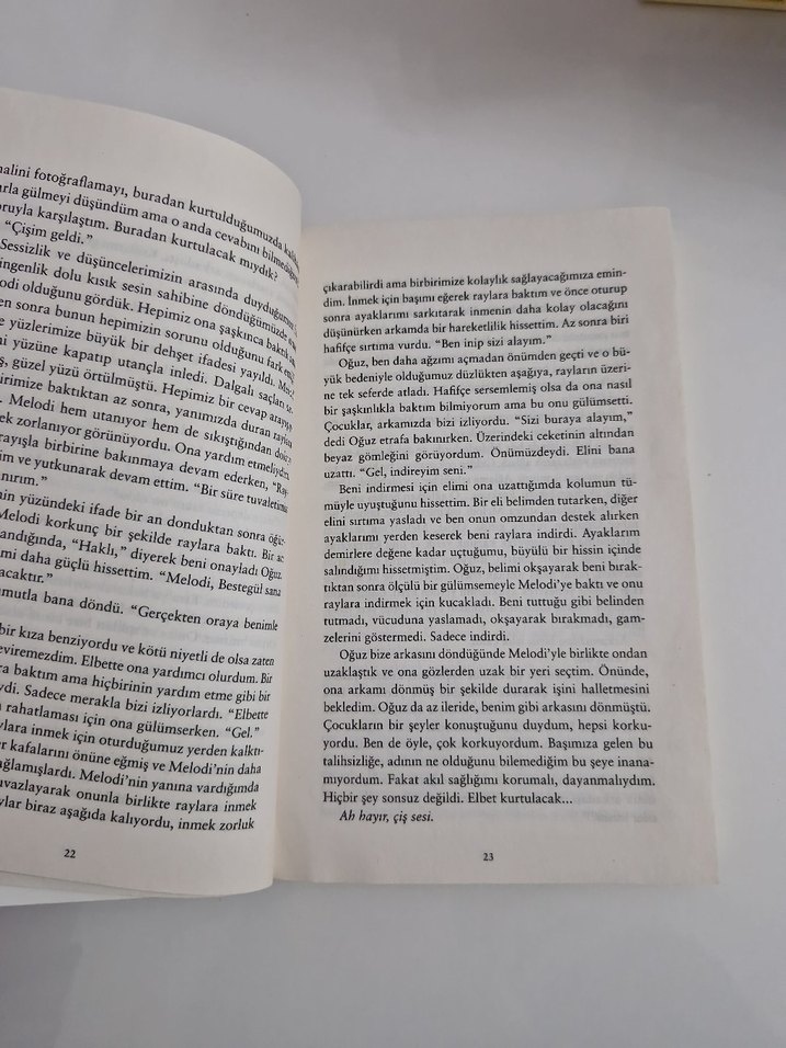 Yere Yakın Yıldızlara Uzak - Emine Tavuz - Görsel 3