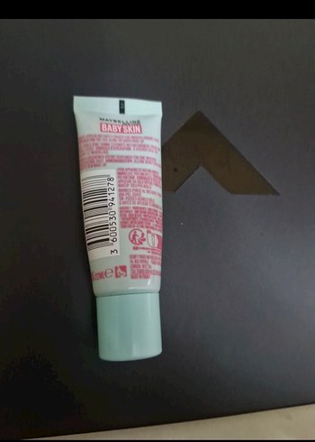 Maybelline Baby Skin Gözenek Gizleyici Baz - Görsel 3