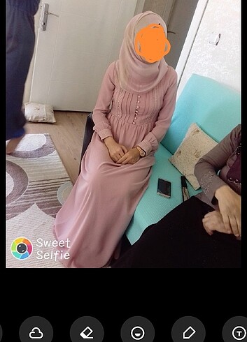 Pembe şık elbise