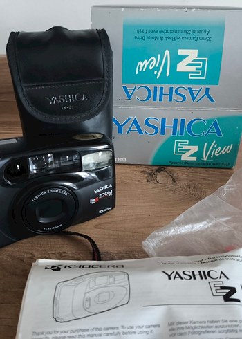 Yashica EZS Zoom 70 Siyah Filmli Kamera
