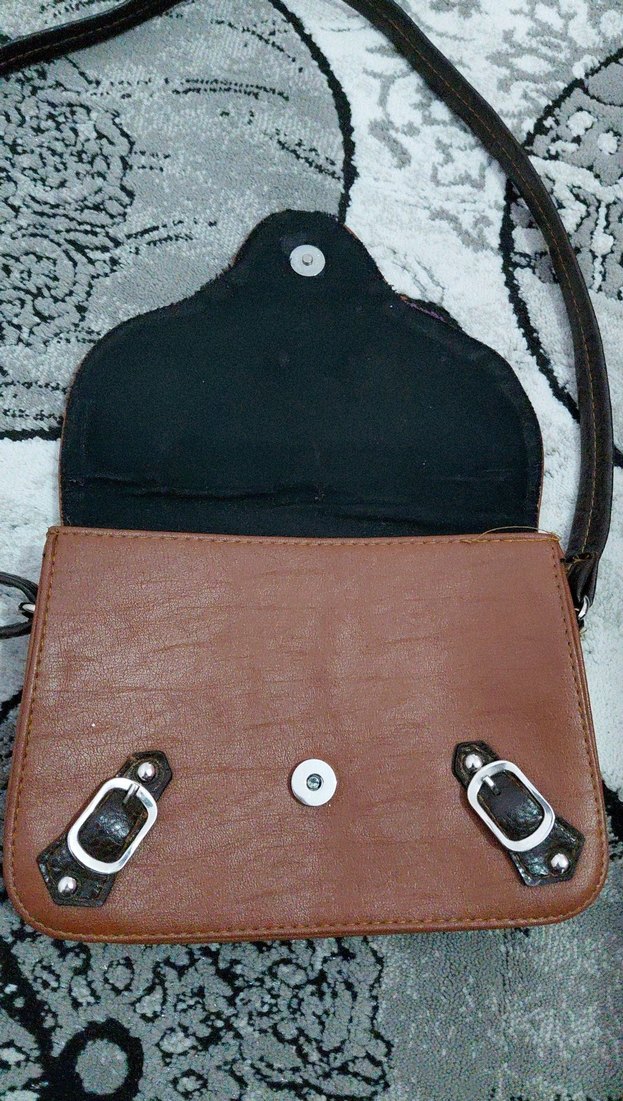 Kahverengi Deri Tokalı Retro Kadın Çantası - Görsel 2