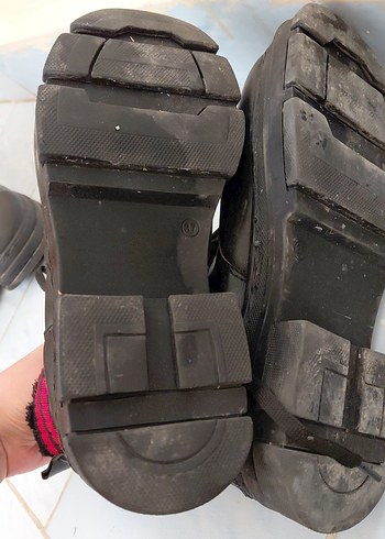 Kadın Siyah Deri Punk Tarzı Bot - Görsel 3