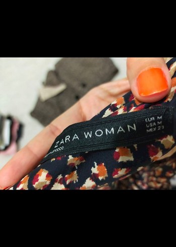 zara sırt dekolteli leopar desenli bluz - Görsel 4