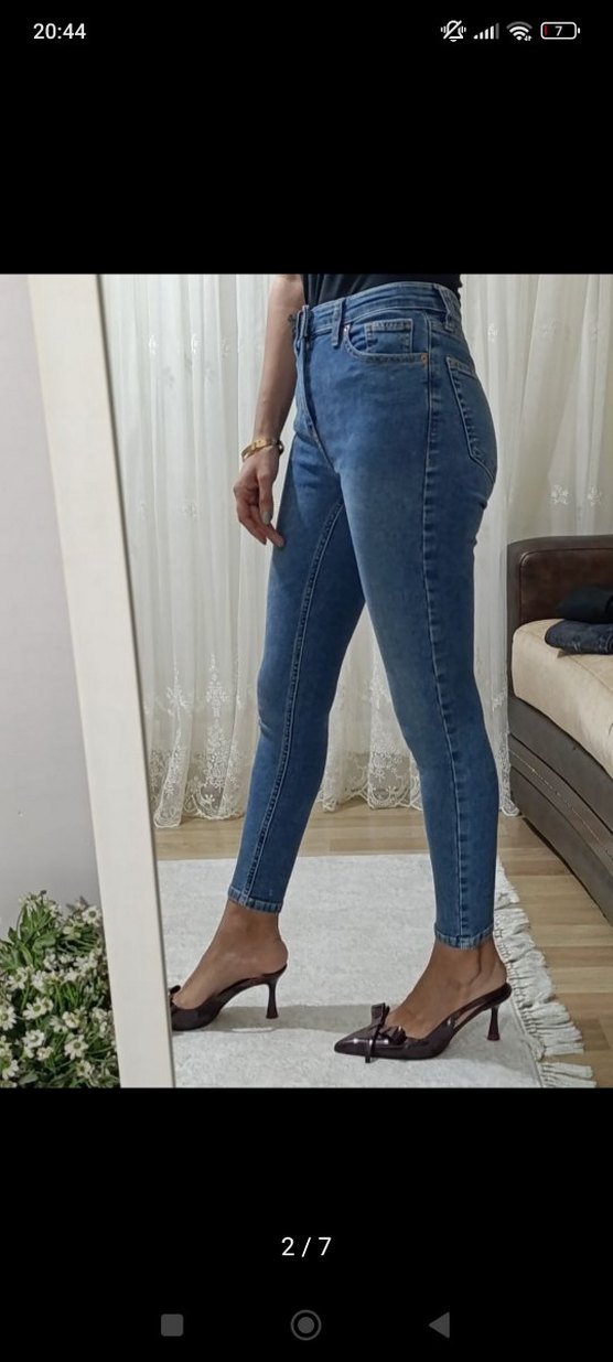 Kadın Mavi Kot Pantolon Kemerli Dar Kesim - Görsel 3