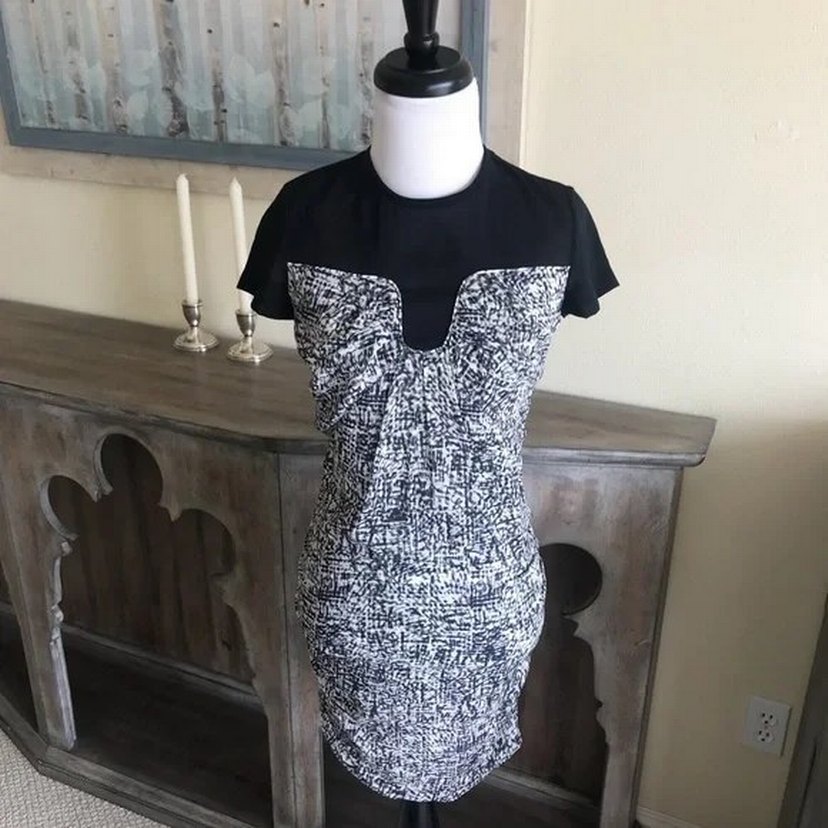 Kısa Gri Transparan Detaylı Elbise - Görsel 5