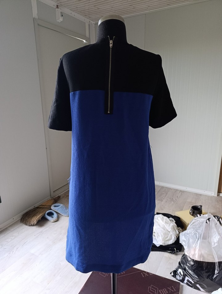 Siyah Kısa Kollu Mavi Mini Elbise - Görsel 5