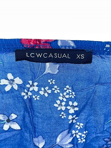 xs Beden mavi Renk LC Waikiki Bluz %70 İndirimli.