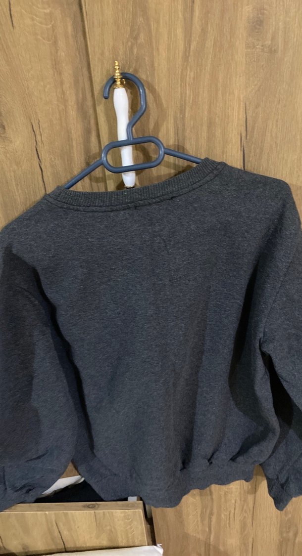 Gri Kadın Yün Sweatshirt, Bisiklet Yaka, Salaş Kesim - Görsel 2