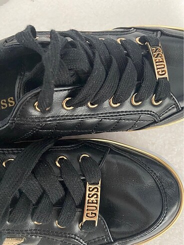 38 Beden siyah Renk Guess ayakkabı