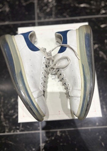 Alexander McQueen 43