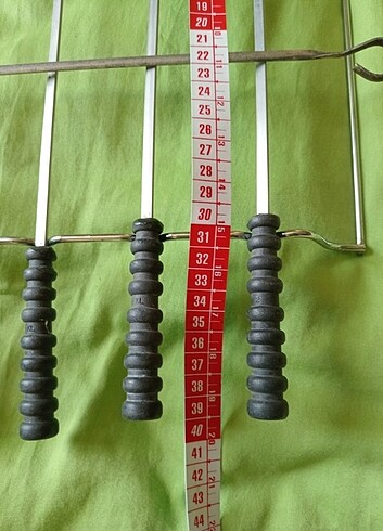 Beden IZGARA VE 5 TANE ŞİŞ 40 CM UZUNLUKTA YENI