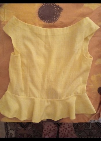 m Beden Buluz Madonna yaka,bel detayli crop Bluz