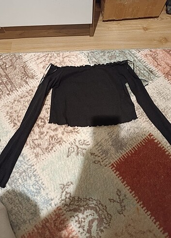 H&m omuzu açık bluz