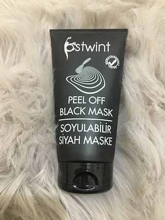 Siyah nokta maskesi. Black mask